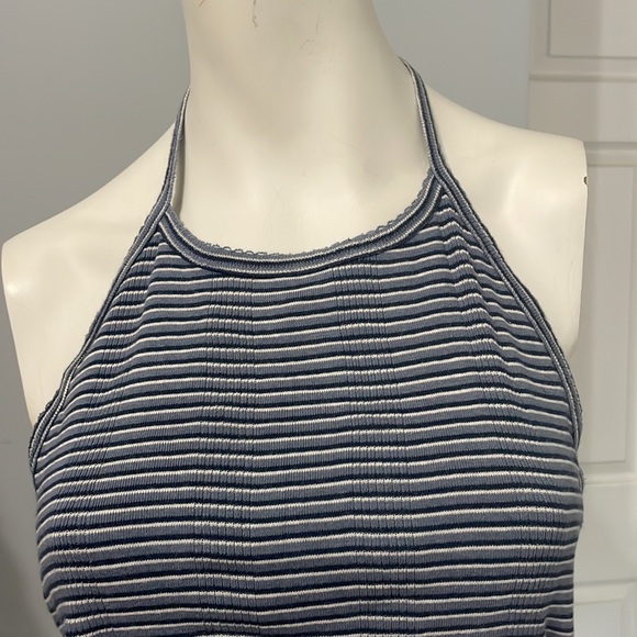 American Eagle halter style tank top, size Large. Bundle & Save!! - Picture 2 of 5